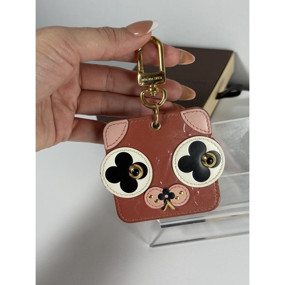 Louis Vuitton Vernis Dog Face Charm Rare Collectible key chain pink 0023 - Picture 3 of 8